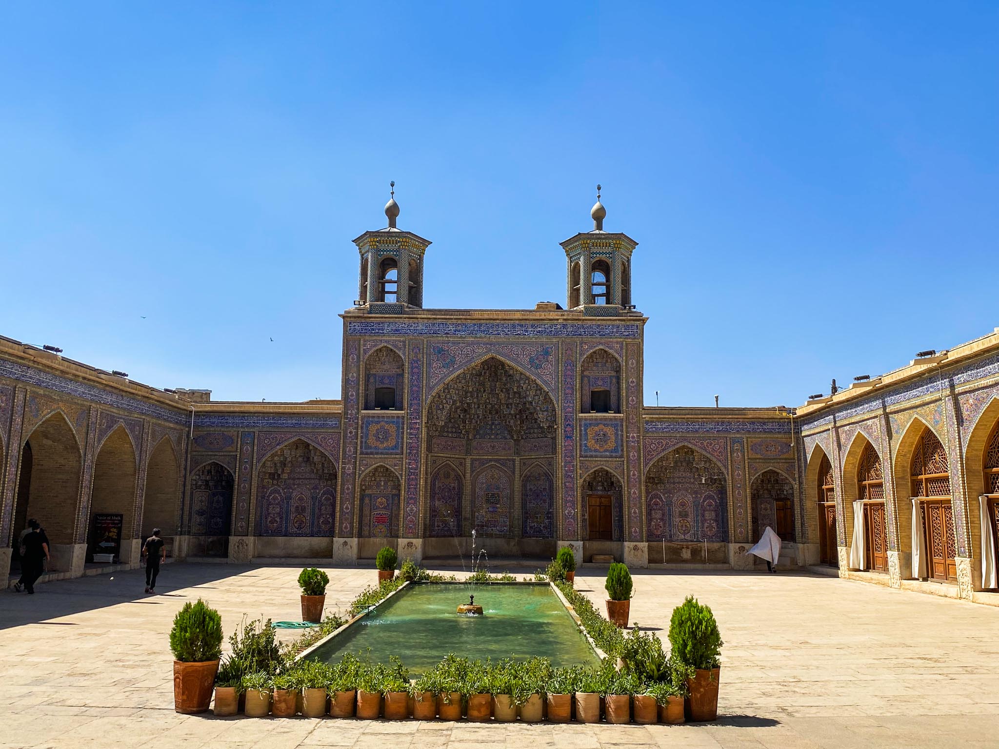 Shiraz Rosa Moschee2